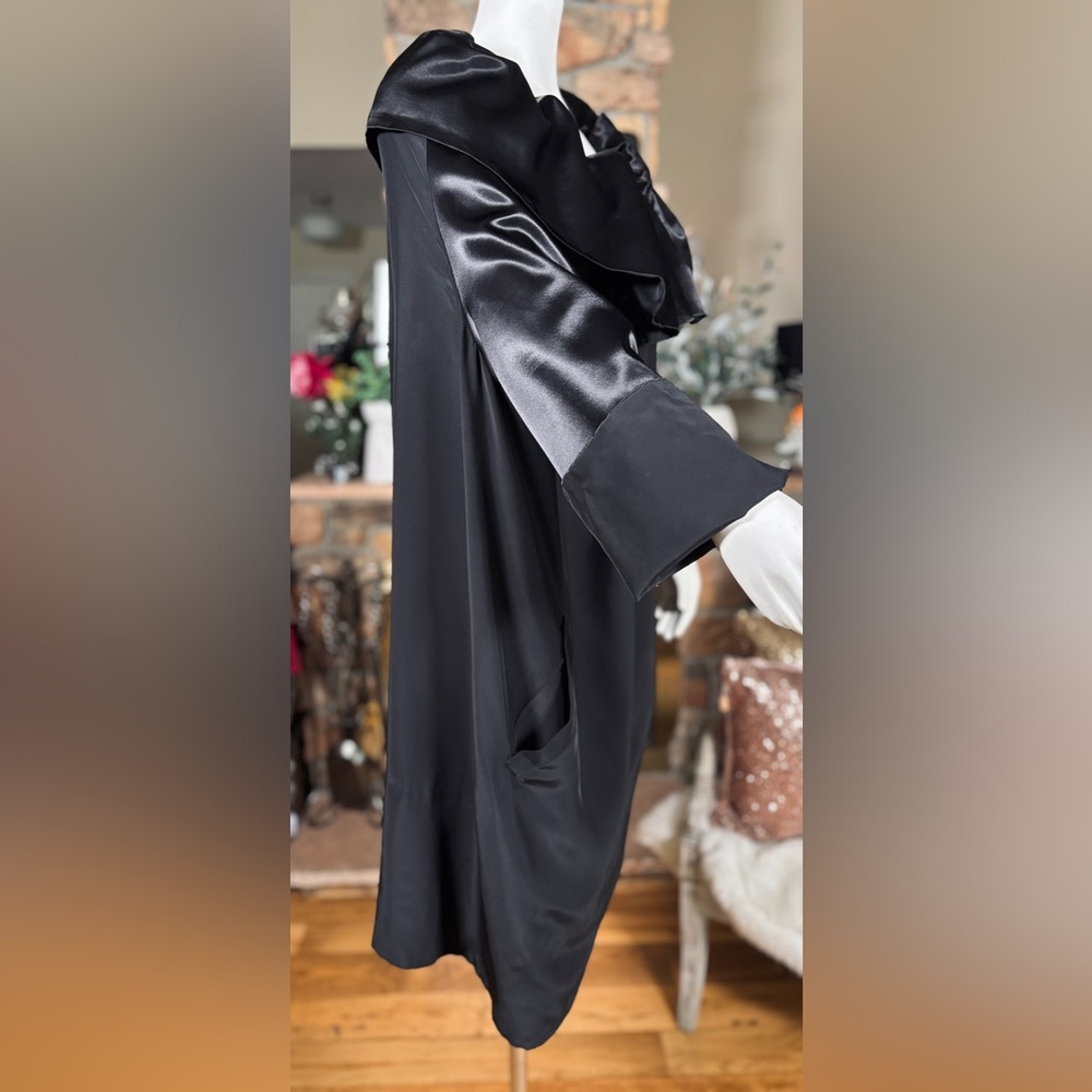 Roland Mouret Black Relaxed Fit Satin Sleeves & Collar “Orion” Opera Coat Sz 2/6 - Picture 5 of 14